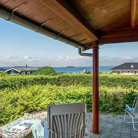 2 Bedroom Lovely In Faaborg 度假居 福堡