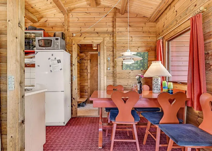 2 Bedroom Lovely In Holiday home *